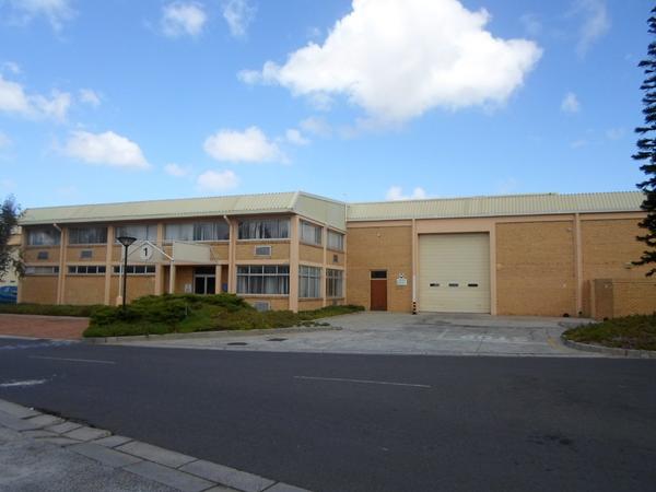 Property For Rent in Montague Gardens, Milnerton